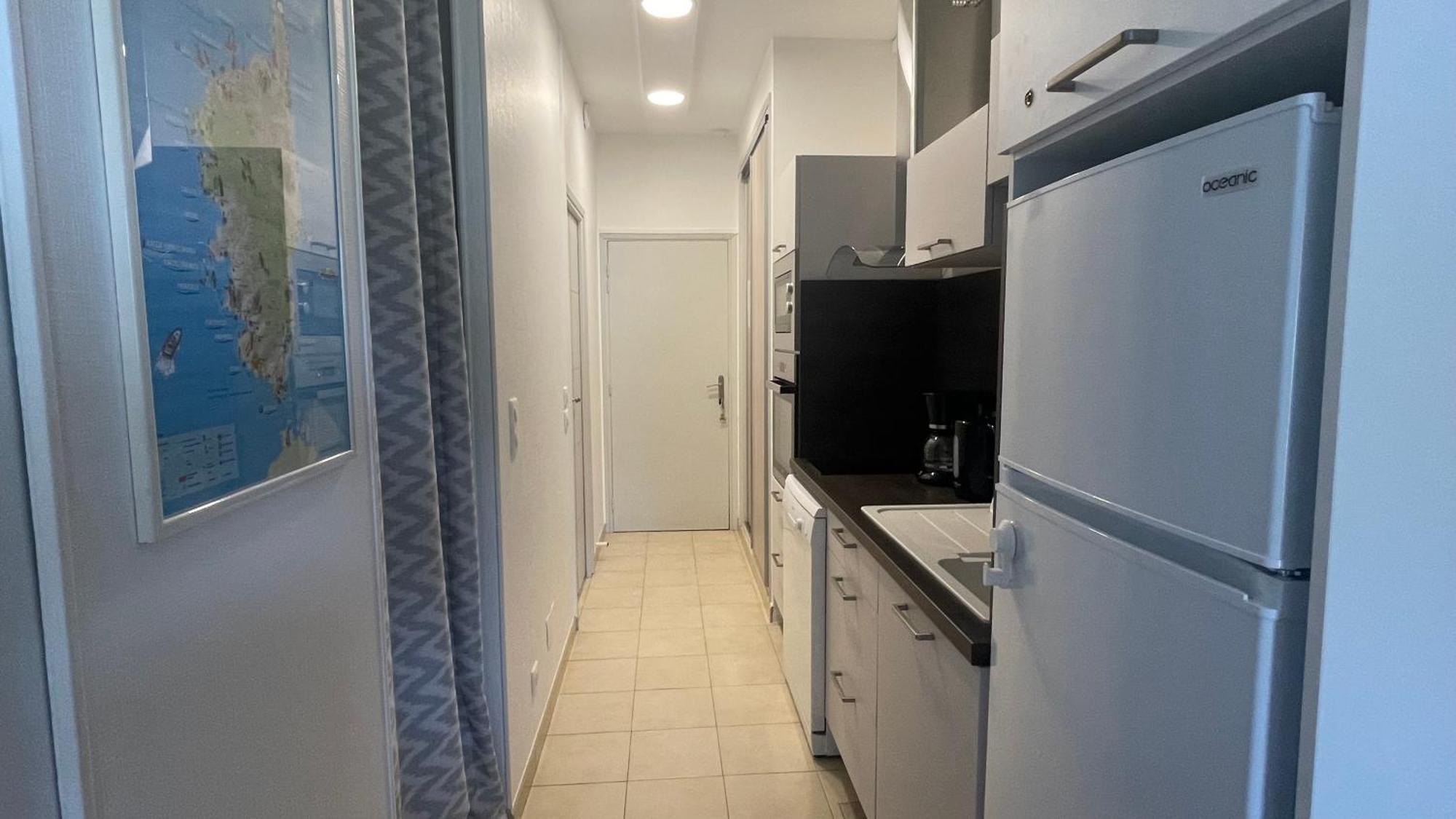 Chez Celine & Rudi Apartment มอริอานี พลาจ ภายนอก รูปภาพ